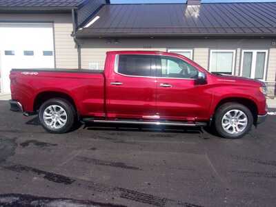 2022 Chevrolet 1500 Crew Cab, $34999.0. Photo 1