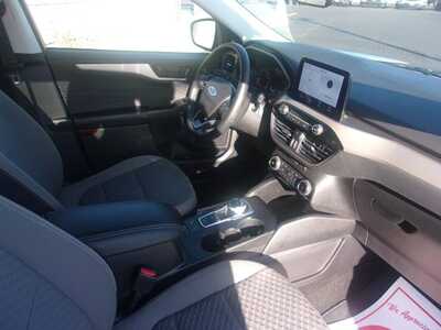 2022 Ford Escape, $15999.0. Photo 7