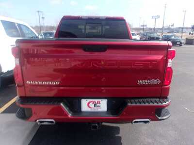 2022 Chevrolet 1500 Crew Cab, $34999.0. Photo 5