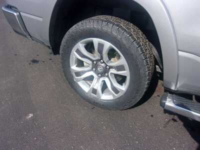 2024 RAM 1500 Crew Cab, $34999.0. Photo 7