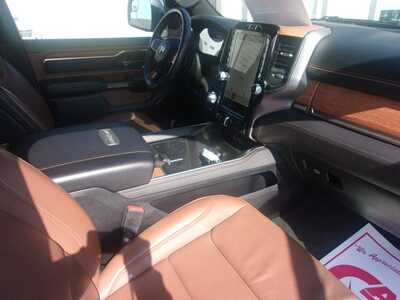 2024 RAM 1500 Crew Cab, $34999.0. Photo 8