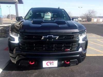 2022 Chevrolet 1500 Crew Cab, $34999.0. Photo 3