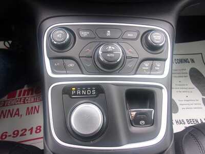 2015 Chrysler 200, $7999.0. Photo 10