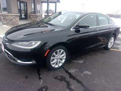 2015 Chrysler 200, $7999.0. Photo 2