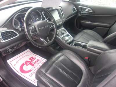 2015 Chrysler 200, $7999.0. Photo 5