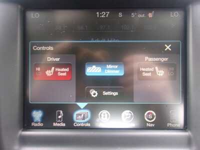 2015 Chrysler 200, $7999.0. Photo 9