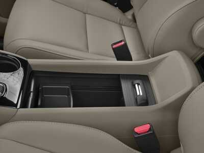 2017 Honda Pilot, $14999.0. Photo 10