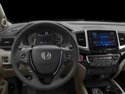 2017 Honda Pilot, $14999.0. Photo 4