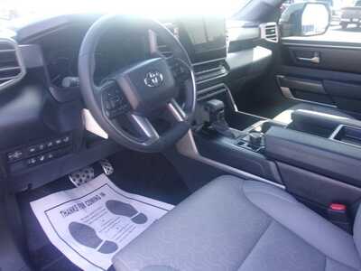 2025 Toyota Tundra Crew Cab, $44999.0. Photo 11