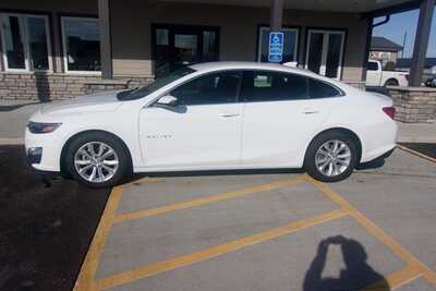 2023 Chevrolet Malibu, $15999.0. Photo 2