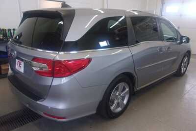 2018 Honda Odyssey, $21999.0. Photo 3