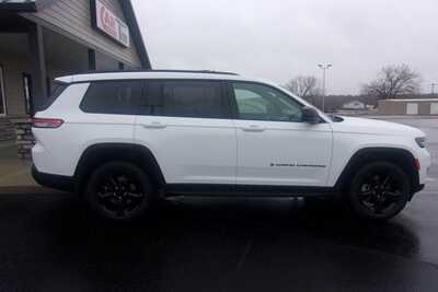 2023 Jeep Grand Cherokee L, $24999.0. Photo 1