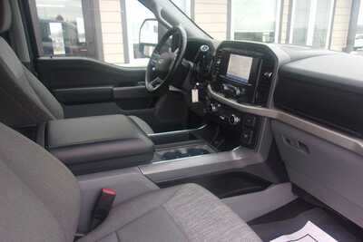 2022 Ford F150 Crew Cab, $27999.0. Photo 5