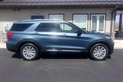 2020 Ford Explorer, $17999.0. Photo 1