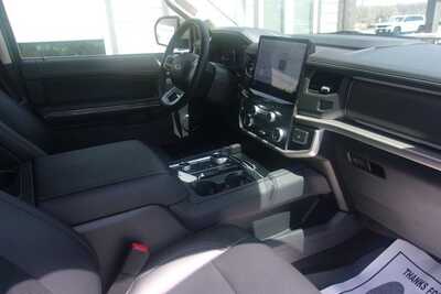 2024 Ford Expedition, $39999.0. Photo 8
