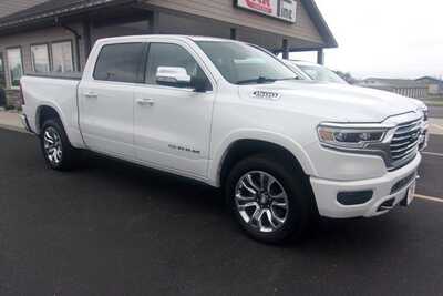 2020 RAM 1500 Crew Cab, $32999.0. Photo 2