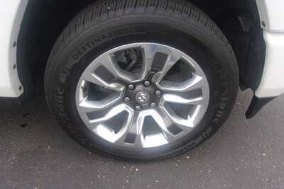2020 RAM 1500 Crew Cab, $32999.0. Photo 5