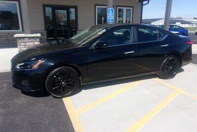 2025 Nissan Altima, $20349.0. Photo 2