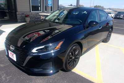 2025 Nissan Altima, $20349.0. Photo 3