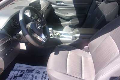 2025 Nissan Altima, $20349.0. Photo 7