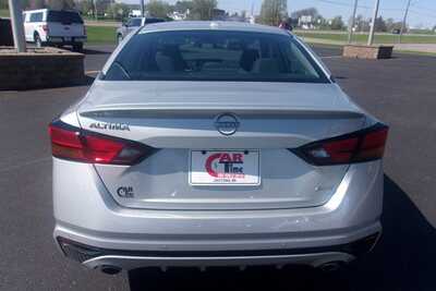 2025 Nissan Altima, $20349.0. Photo 6
