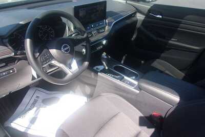 2025 Nissan Altima, $20349.0. Photo 7