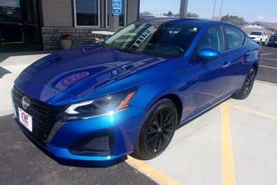 2025 Nissan Altima, $20349.0. Photo 3