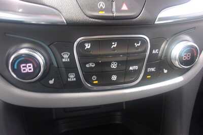2023 Chevrolet Equinox, $17999.0. Photo 9