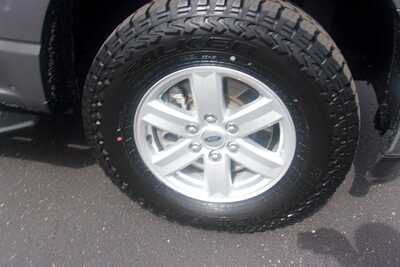 2023 Ford F150 Crew Cab, $32999.0. Photo 5