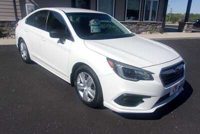 2019 Subaru Legacy, $6999.0. Photo 2