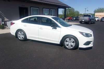 2019 Subaru Legacy, $6999.0. Photo 1