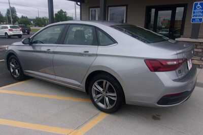 2022 Volkswagen Jetta, $13999.0. Photo 5