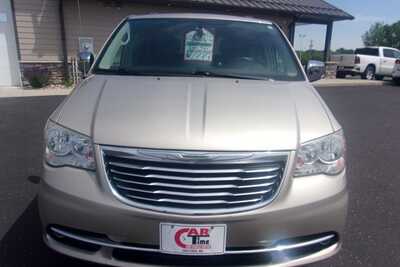 2013 Chrysler Town & Country, $7349.0. Photo 4