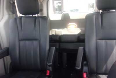 2013 Chrysler Town & Country, $7349.0. Photo 8