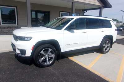 2023 Jeep Grand Cherokee L, $26349.0. Photo 2