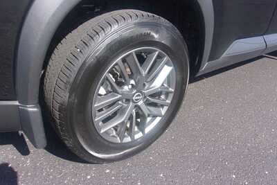 2023 Nissan Rogue, $16349.0. Photo 7