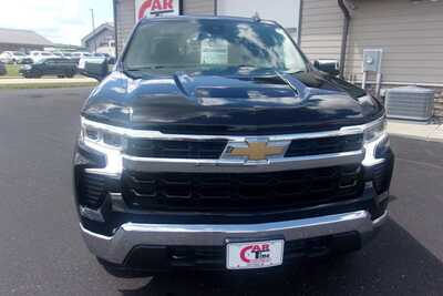 2024 Chevrolet 1500 Crew Cab, $30349.0. Photo 3