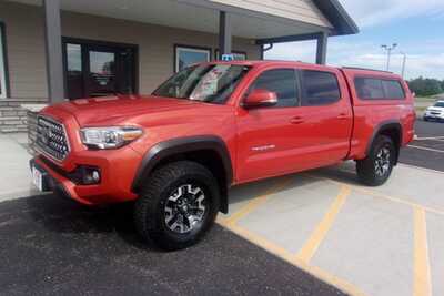 2018 Toyota Tacoma, $23349.0. Photo 2