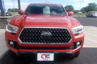 2018 Toyota Tacoma, $23349.0. Photo 4