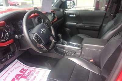 2018 Toyota Tacoma, $23349.0. Photo 8