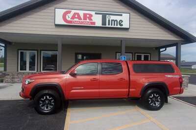2018 Toyota Tacoma, $23349.0. Photo 1