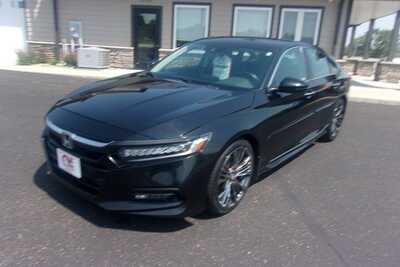 2018 Honda Accord, $15349.0. Photo 2