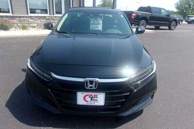 2018 Honda Accord, $15349.0. Photo 3