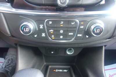 2022 Chevrolet Traverse, $23349.0. Photo 9