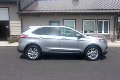 2022 Ford Edge, $18349.0. Photo 1