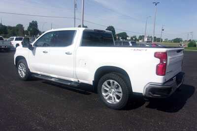 2024 Chevrolet 1500 Crew Cab, $35349.0. Photo 4