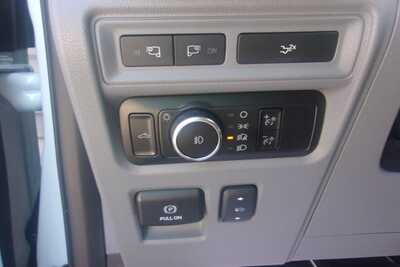 2023 Ford F150 Crew Cab, $30349.0. Photo 10