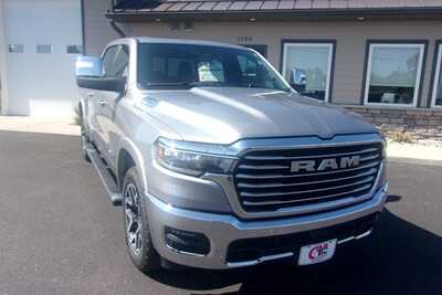 2025 RAM 1500 Crew Cab, $37349.0. Photo 3