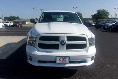 2017 RAM 1500 Crew Cab, $14349.0. Photo 3