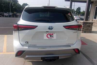2023 Toyota Highlander, $33349.0. Photo 6